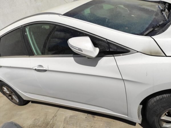 Puerta delantera derecha Hyundai i40 combi (Versión 2015) 1.7 CRDI (115 cv)