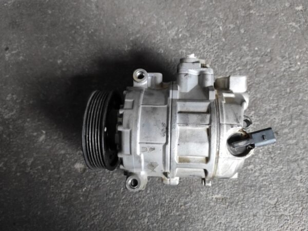 Compresor aire acondicionado Volkswagen Golf V 2.0 TDI (140 cv) - Imagen 2