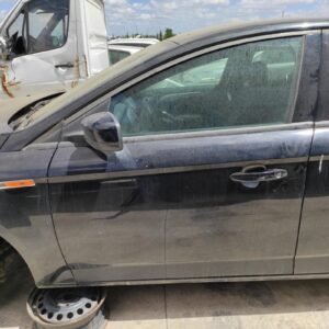 Puerta delantera izquierda Ford Mondeo III Sedan 1.8 TDCi (125 cv)