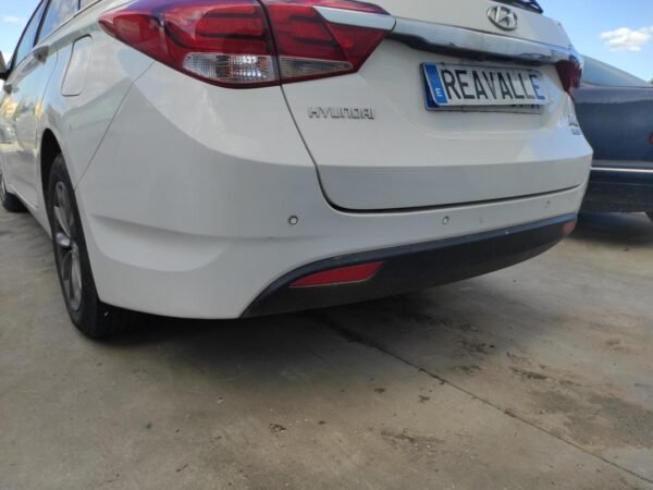 Paragolpe trasero Hyundai i40 sedan (Versión 2015) 1.7 CRDI (115 cv)
