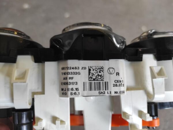 Mando climatizador Peugeot 208 1.4 HDi (68 cv) FAP - Imagen 3