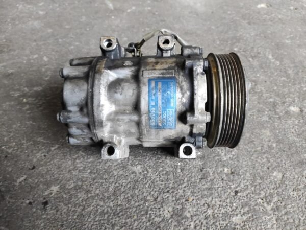 Compresor aire acondicionado Volvo V50 II 2.0 D (136 cv) - Imagen 2