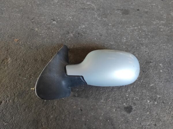 Retrovisor izquierdo Renault Megane I Clasico (LA) 1.9 D (64 cv)