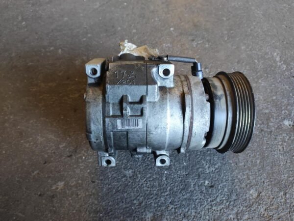 Compresor aire acondicionado Toyota RAV 4 II 2.0 16V D-4D (3 dr) (116 cv) - Imagen 2