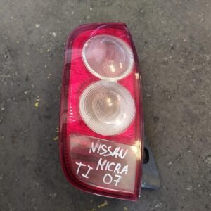 Piloto trasero izquierdo Nissan Micra (K12) 1.5 Di (65 cv)