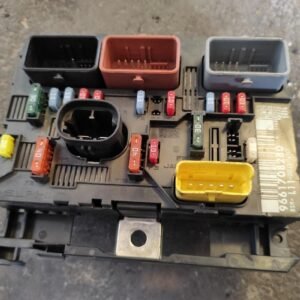 Caja de reles / fusibles Peugeot 207 1.6 HDi (90 cv)