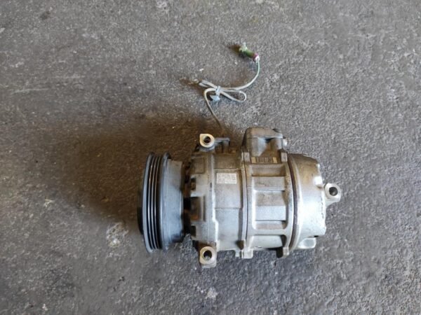 Compresor aire acondicionado Volkswagen Passat (B5) 1.9 TDI (130 cv) - Imagen 2