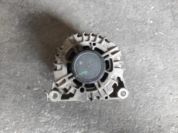 Alternador Ford Focus III Sedan 1.6 TDCi (95 cv) - Imagen 2