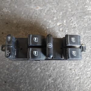 Mando elevalunas delantero izquierdo Volkswagen Passat (B5) 1.9 TDI (101 cv)