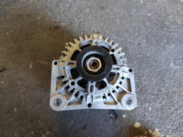 Alternador Renault Megane II Grandtour 1.9 dCi (130 cv) - Imagen 2