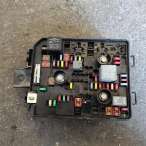 Caja de reles / fusibles Opel Corsa E 5-puertas 1.3 CDTI ECOTEC (75 cv) start/stop