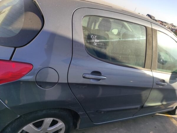 Puerta trasera derecha Peugeot 308 I 1.6I HDi FAP (109 cv)