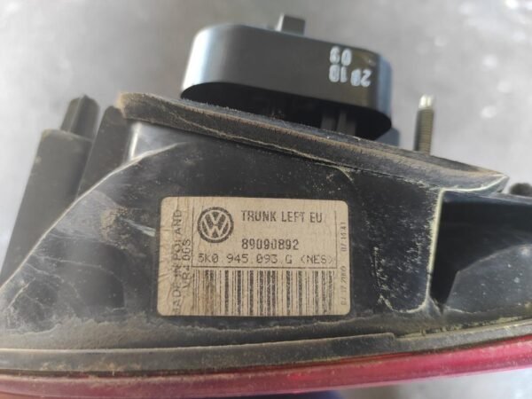 Piloto trasero izquierdo Volkswagen Golf VI 1.9 TDI (105 cv) - Imagen 3