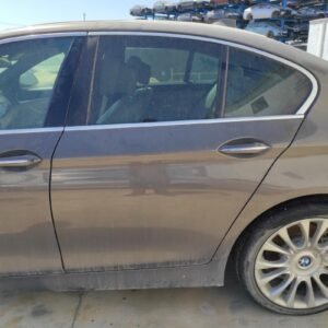 Puerta trasera izquierda Bmw Serie 5 Sedan (F10) 520d (184 cv)