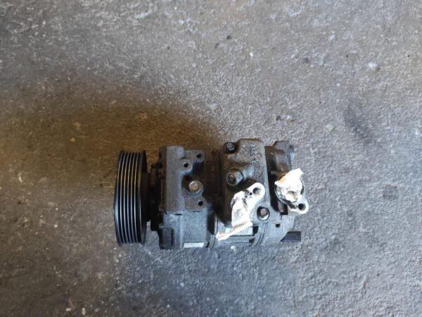 Compresor aire acondicionado Volkswagen Touran I 2.0 TDI (136 cv)