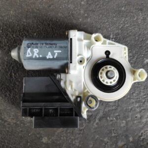 Motor elevalunas delantero derecho Seat Ibiza III 1.2 12V (64 cv)