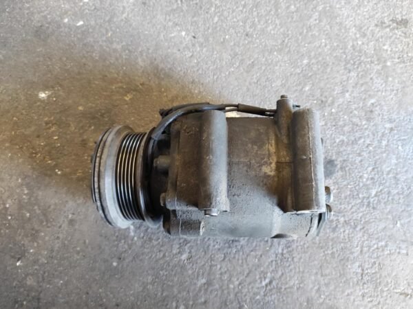 Compresor aire acondicionado Ford Focus Hatchback I 1.8 Turbo DI (90 cv)