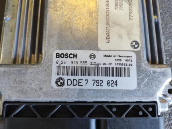 Centralita motor uce Bmw Serie 3 (E46, 2001) 320d (150 cv) - Imagen 2