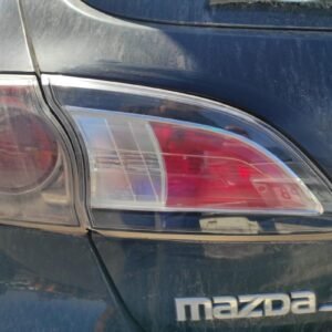 Piloto trasero izquierdo Mazda 3 II Hatchback (BL) 1.6 MZR CD (109 cv)