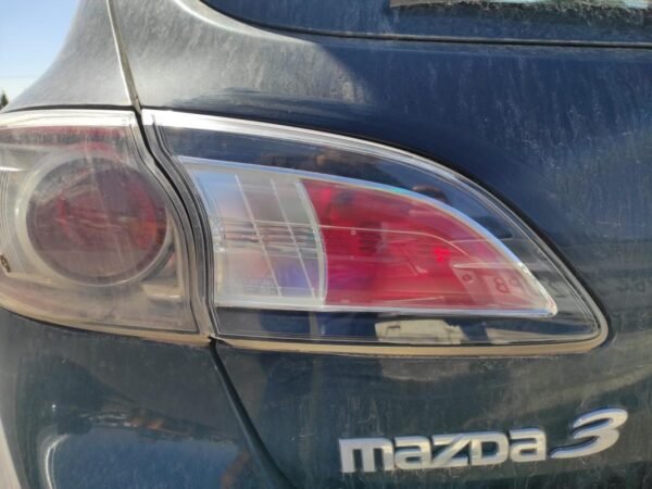 Piloto trasero izquierdo Mazda 3 II Hatchback (BL) 1.6 MZR CD (109 cv)