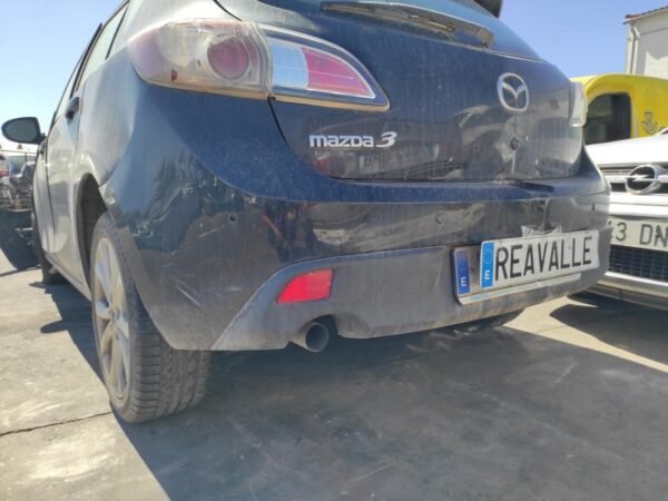 Paragolpe trasero Mazda 3 II Hatchback (BL) 1.6 MZR CD (109 cv) - Imagen 2