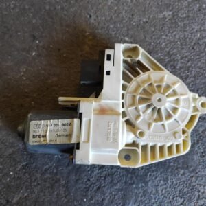 Motor elevalunas trasero derecho Audi A6 (4F,C6) 2.7 TDI V6 (180 cv)