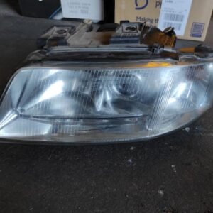 Faro izquierdo Audi A6 (4B,C5) 2.4 V6 30V (165 cv)