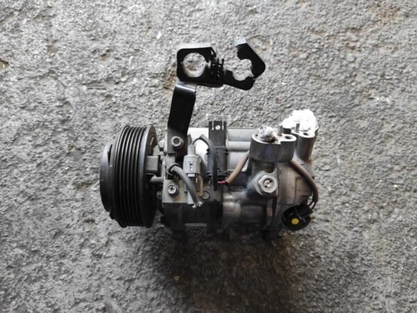 Compresor aire acondicionado Bmw Serie 5 Sedan (F10) 520d (184 cv)