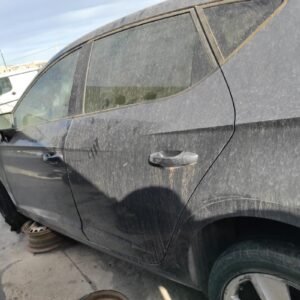 Puerta trasera izquierda Seat Leon III 2.0 TDI (110cv)