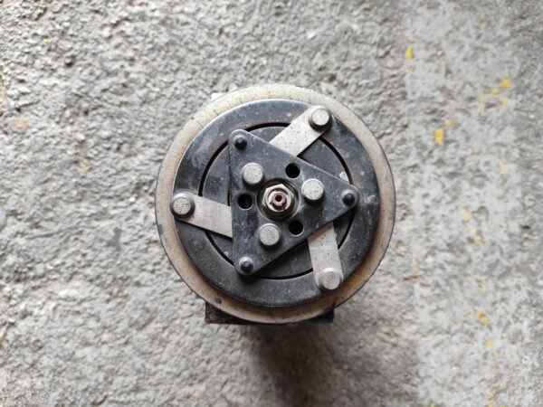 Compresor aire acondicionado Mazda 3 II Hatchback (BL) 1.6 MZR CD (109 cv) - Imagen 3