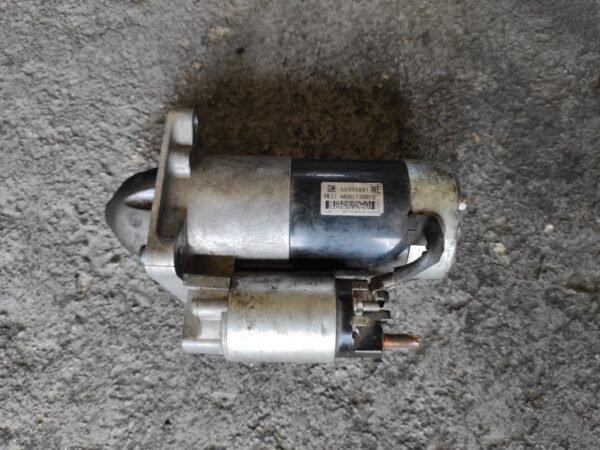 Motor de arranque Opel Insignia Hatchback 2.0 CDTI (131 cv) DPF