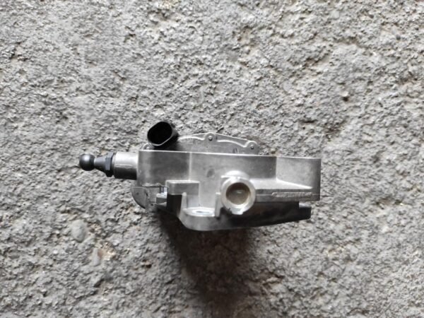 Caja de mariposa Opel Insignia Hatchback 2.0 CDTI (131 cv) DPF - Imagen 2