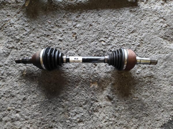 Transmisión delantera izquierda Opel Insignia Hatchback 2.0 CDTI (131 cv) DPF