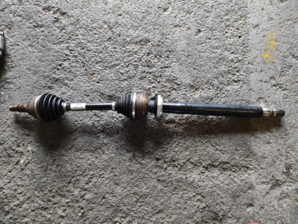 Transmisión delantera derecha Opel Insignia Hatchback 2.0 CDTI (131 cv) DPF