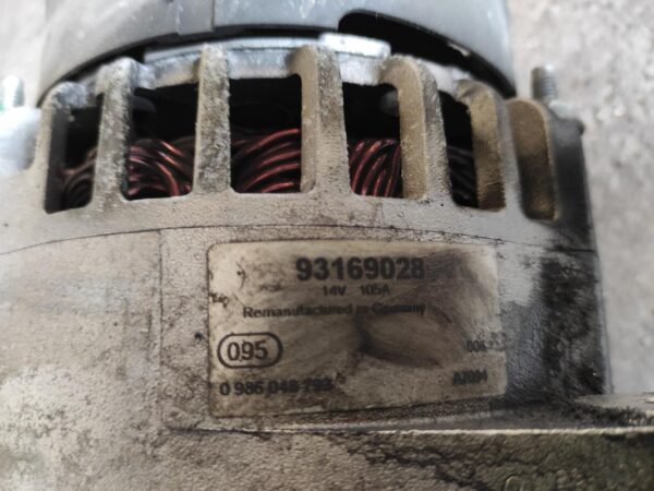 Alternador Opel Astra H 1.9 CDTI (120 cv) - Imagen 3