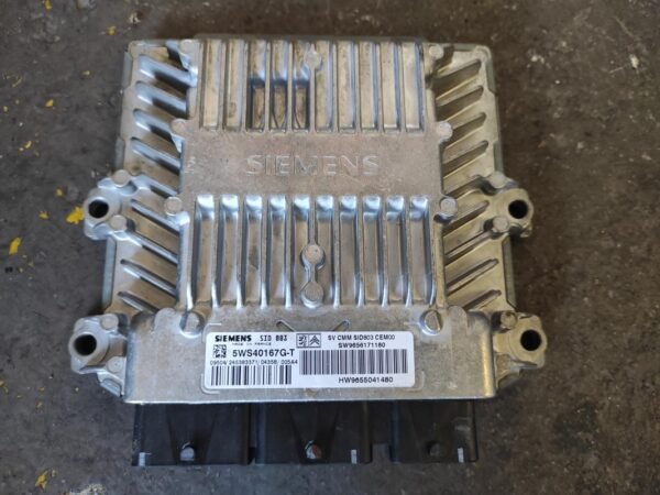 Centralita motor uce Peugeot 407 2.0 HDi (136 cv)