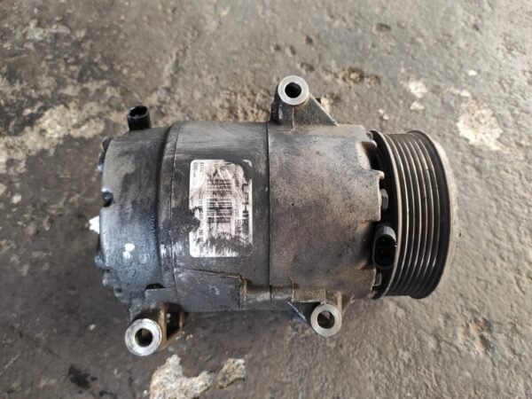 Compresor aire acondicionado Renault Espace IV 1.9 dCi (120 cv) - Imagen 2