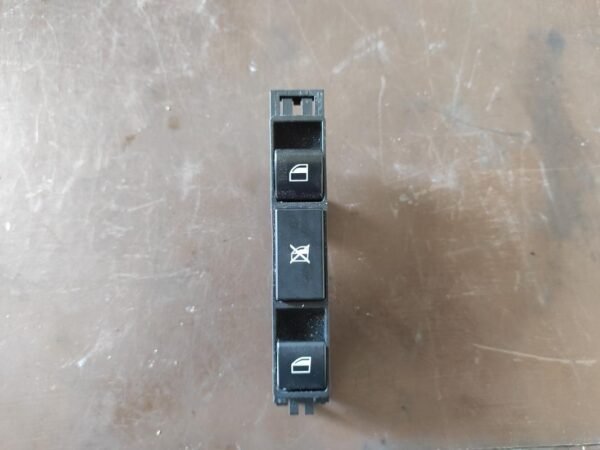 Mando elevalunas delantero izquierdo Bmw Serie 3 (E46, 2001) 320d (150 cv)