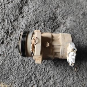 Compresor aire acondicionado Renault Clio II 1.2 i 16V (75 cv)