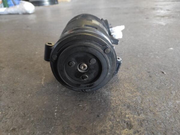 Compresor aire acondicionado Bmw Serie 3 (E46, 2001) 320d (150 cv) - Imagen 2