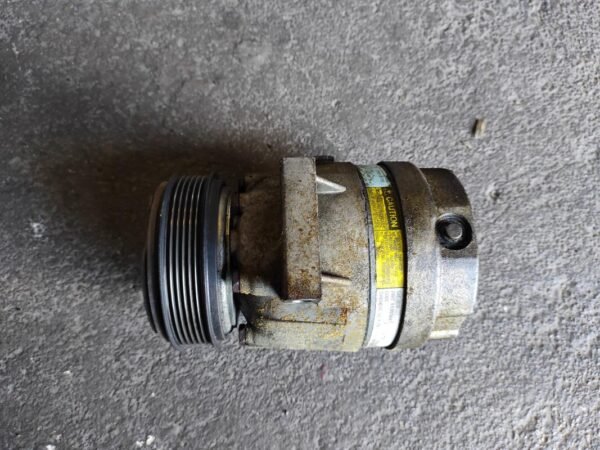 Compresor aire acondicionado Renault Megane I (Fase II, 1999) 1.9 D RXE (98 cv)