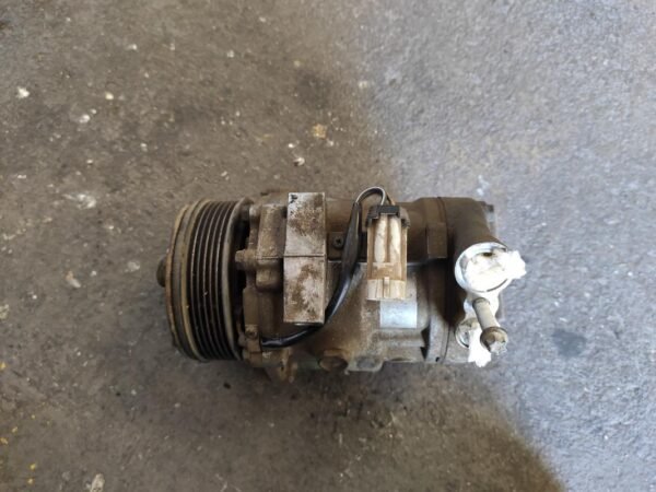 Compresor aire acondicionado Opel Corsa C 1.7 DTI 16V (75 cv)