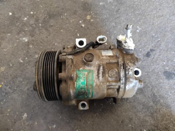 Compresor aire acondicionado Opel Corsa C 1.7 DTI 16V (75 cv) - Imagen 2