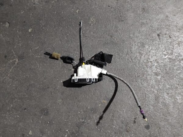 Cerradura puerta delantera derecha Mercedes Benz Clase C (W204) C 180 Kompressor (156 cv) BlueEFFICIENCY