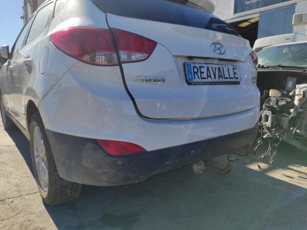 Paragolpe trasero Hyundai ix35 1.7 CRDi (115 cv) - Imagen 2