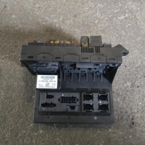 Caja de reles / fusibles Mercedes Benz Clase E (W211) E 280 CDI (190 cv)