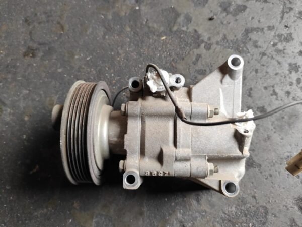 Compresor aire acondicionado Mazda 2 III (DE) 1.3i (75 cv) - Imagen 2