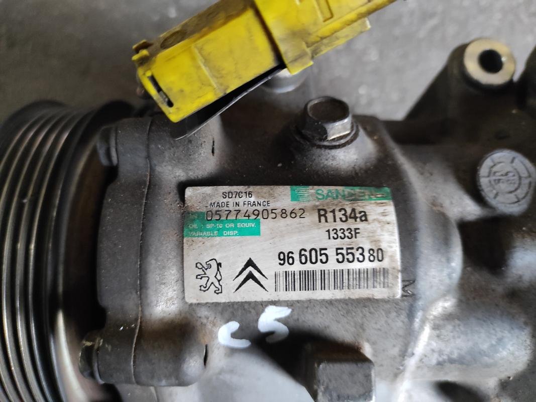 Compresor aire acondicionado Citroen C5 II (Fase I, 2008) 2.0 HDi (136 cv) - Imagen 4