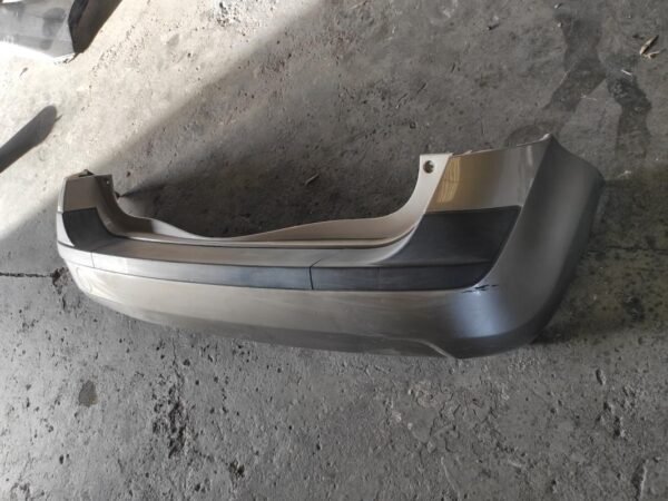 Paragolpe trasero Renault Grand Modus (Fase II, 2008) 1.2 (103 cv) - Imagen 3