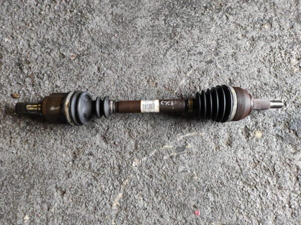 Transmisión delantera izquierda Renault Grand Scénic II (JM0/1_) 1.9 dCi (JM14) (131 cv)